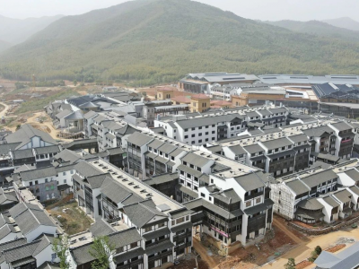 宜興窯湖小鎮(zhèn)二標(biāo)段配電房國(guó)慶前順利完成送電！